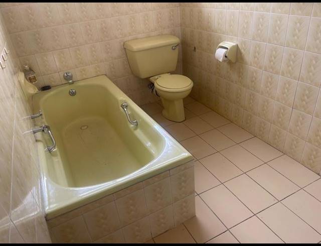 2 BEDROOM DUPLEX FOR SALE IN FOREST HILL